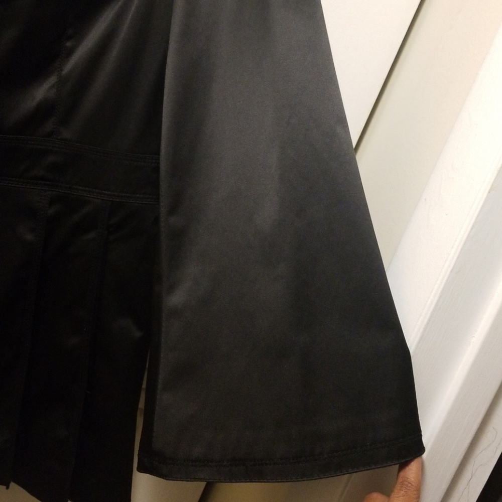Coat - Picture 3 of 3